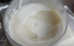 土蜂蜜_蜂蜜像白猪油是纯的吗