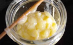 蜂王浆是什么味道的？酸、涩