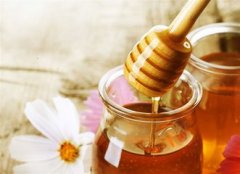 蜜蜂爬蜂病的原因有哪此_蜂蜜